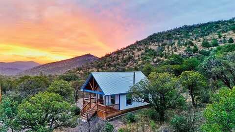 307 Cochise Canyon Trail, Fort Davis, TX 79734