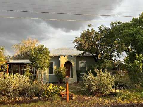 610 W Ave B, Alpine, TX 79830