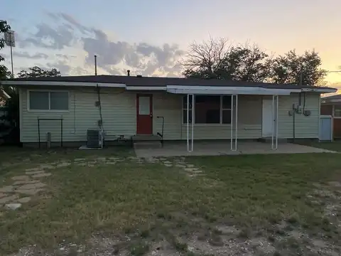 1412 Crescent Dr, Odessa, TX 79761