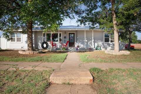 700 NE 2nd St, Andrews, TX 79714