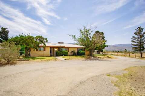 3 Chalk RD, Alamogordo, NM 88310