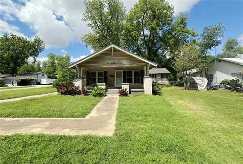 628 S 12th Street, Chickasha, OK 73018