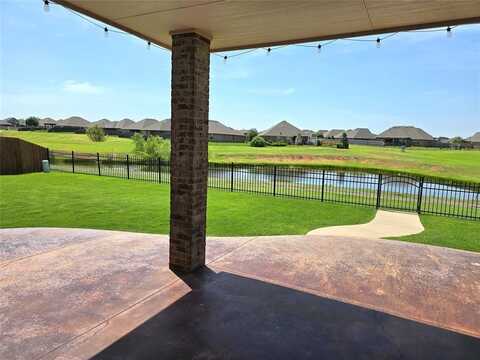 19009 Meadows Crossing Drive, Edmond, OK 73012