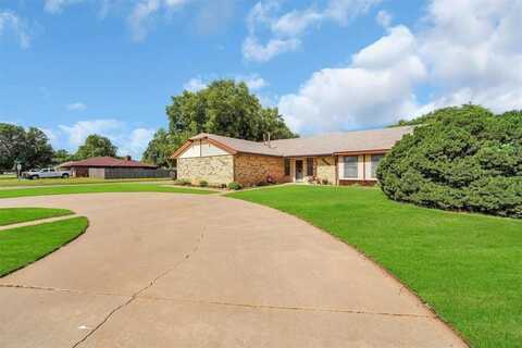 1001 Mac Drive, Elk City, OK 73644