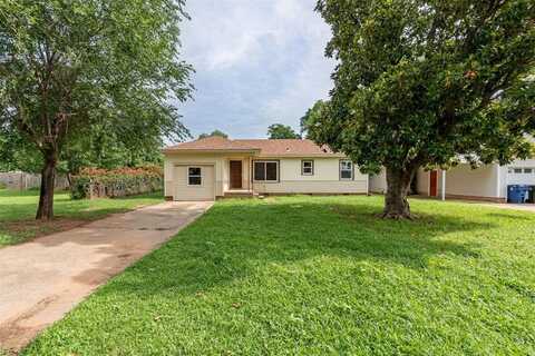 2112 W Dakota Avenue, Chickasha, OK 73018