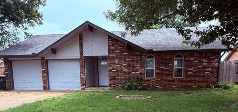 3209 S 25th Street, Chickasha, OK 73018