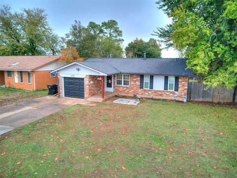 605 SW 10th Street, Moore, OK 73160