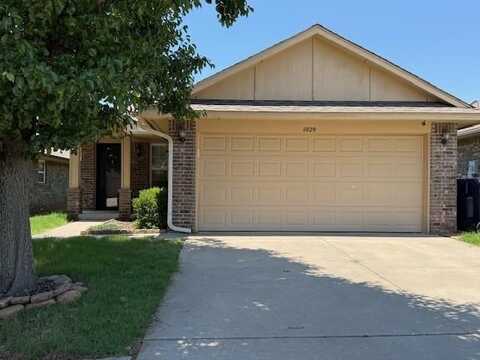 1029 Switzerland Avenue, Yukon, OK 73099