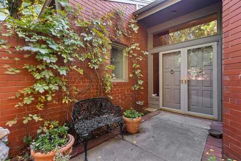 2825 NW Grand Boulevard, Oklahoma City, OK 73116