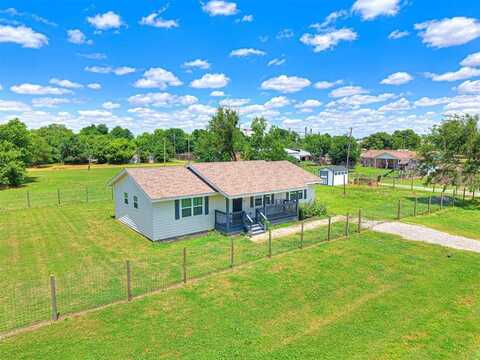 621 W 2nd Street, Calumet, OK 73014