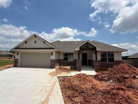 205 Juniper Circle, Noble, OK 73068