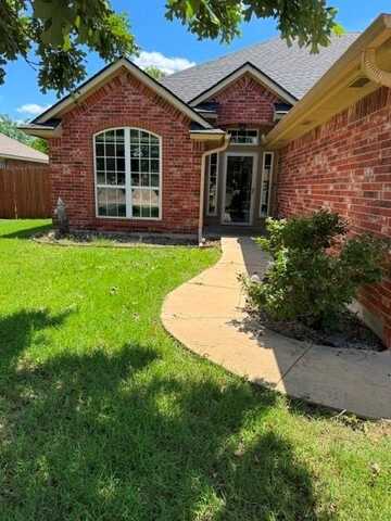 816 SW 32nd Street, Moore, OK 73160