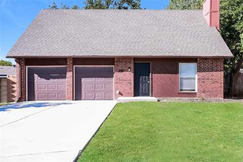 445 Larkspur Court, Edmond, OK 73003