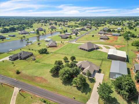 2383 Fox Lane, Blanchard, OK 73010