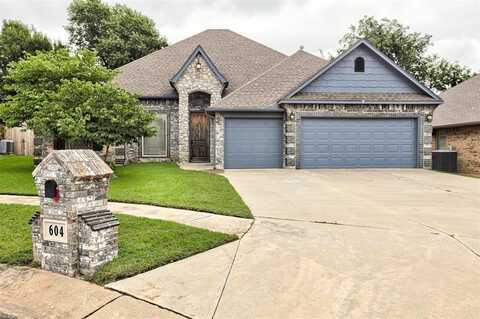 604 Eastmoor Court, Moore, OK 73160