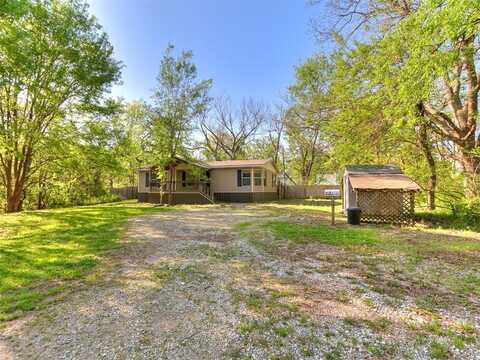 410 W Main, Tecumseh, OK 74873