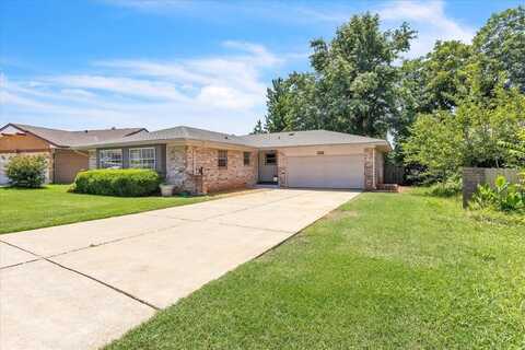 712 W Blueridge Drive, Oklahoma City, OK 73110