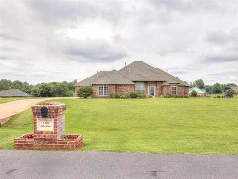 1301 Echo Drive, Edmond, OK 73034