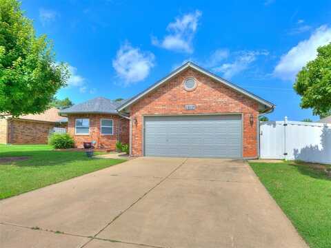 1917 Goldenrod Lane, Midwest City, OK 73130