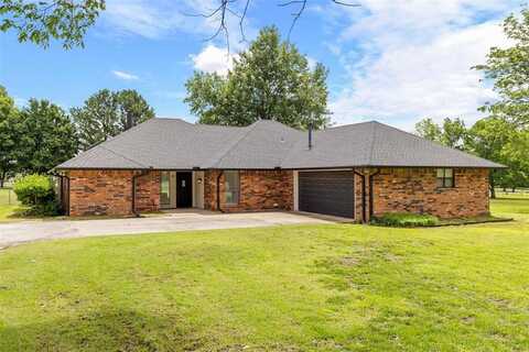 57 Serenada Lane, Shawnee, OK 74804