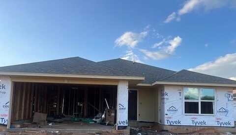 912 Hazy Brook Circle, Chickasha, OK 73018
