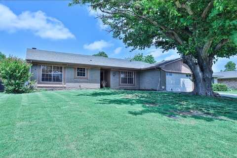 11621 Kings Circle, Oklahoma City, OK 73162