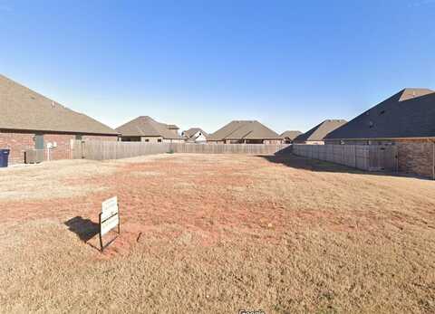 4516 Hambletonian Lane, Mustang, OK 73064