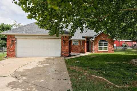 1525 E SW 89th Street, Mustang, OK 73064