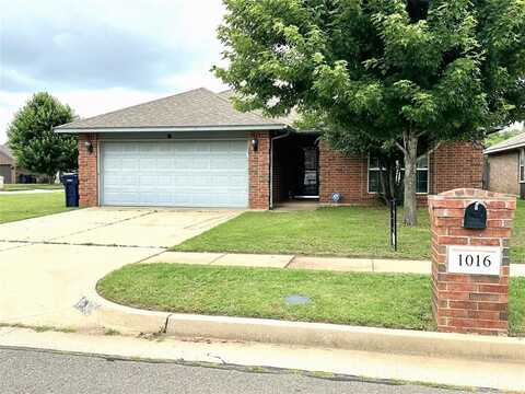 1016 Westridge Drive, Yukon, OK 73099