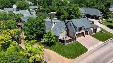6638 Avondale Drive, Nichols Hills, OK 73116