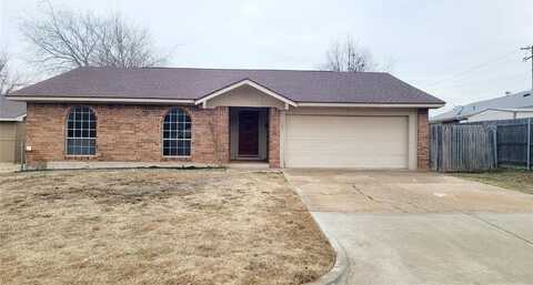 105 SW 16th Street, Moore, OK 73160