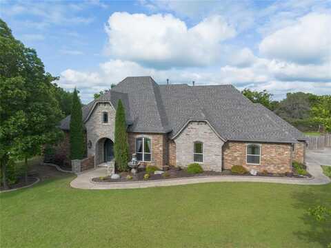 126 Castle Gate Drive, Choctaw, OK 73020