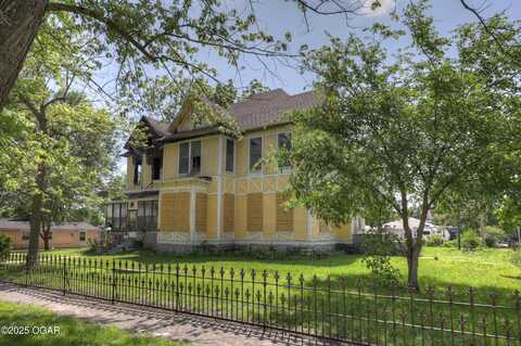 302 S Pennsylvania Street, Webb City, MO 64870
