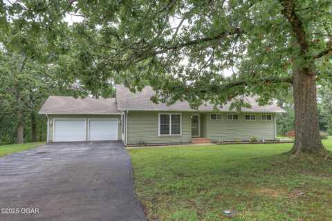226 Lian Drive, Seneca, MO 64865