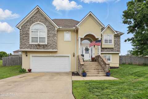 702 Copper Oaks Dr, Carl Junction, MO 64834