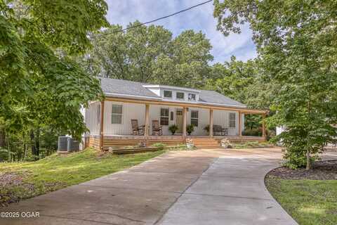 2010 Cherry Street, Seneca, MO 64865