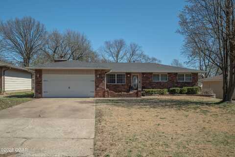3701 College View Drive, Joplin, MO 64801