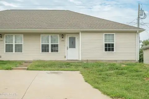 1331 Robin Lane, Carthage, MO 64836