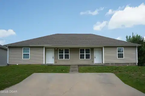 1331 Robin Lane, Carthage, MO 64836
