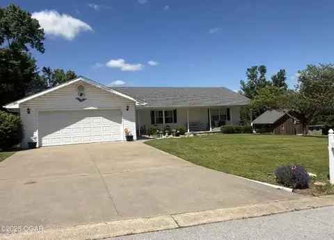 506 E Glenview Street, Neosho, MO 64850