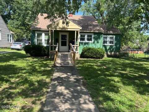 910 S McGregor Street, Carthage, MO 64836