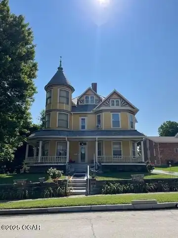 335 S Wood Street, Neosho, MO 64850