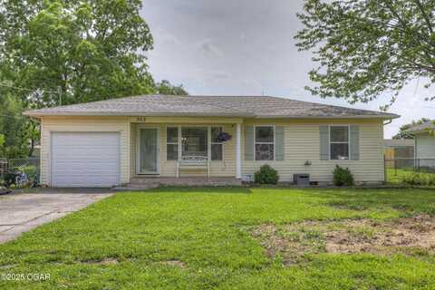 303 Verbryck Avenue, Carl Junction, MO 64834