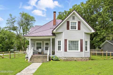 301 N 1st Street, Jasper, MO 64755