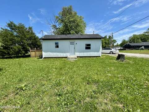 501 N Tennessee Avenue, Carterville, MO 64835