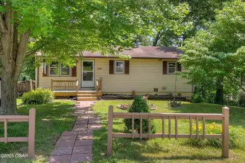 1507 Hilldale Drive, Neosho, MO 64850