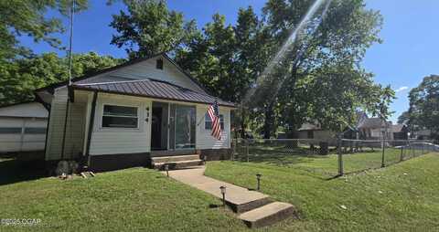 414 3rd Street, Anderson, MO 64831