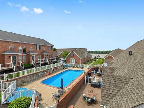 933 W 1st Street, Owensboro, KY 42301