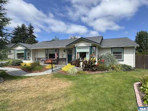 120 Royal Loop, Sequim, WA 98382