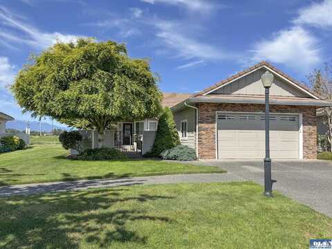 40 Cascadia Loop, Sequim, WA 98382